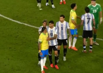 Enquete: quem foi o pior em campo do Brasil contra a Argentina? Vote