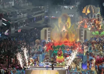 Acadêmicos de Niterói vence Série Ouro do Carnaval do RJ; veja notas