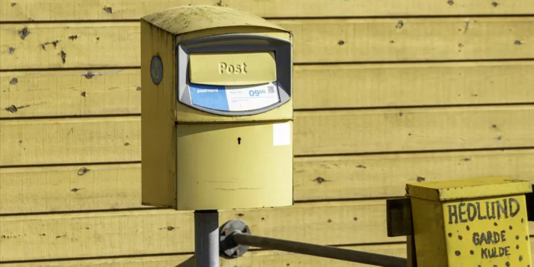 Adeus cartas, olá encomendas. Serviço postal dinamarquês deixa de entregar envelopes em junho