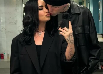 “Tornas todos os dias mágicos”. Demi Lovato declara-se ao futuro marido