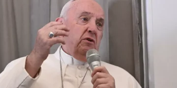 Papa Francisco celebra o início da Quaresma no hospital e participa ‘do rito da bênção das cinzas’