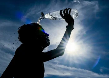 Água formou-se mais cedo do que o esperado e ajudou a criar galáxias