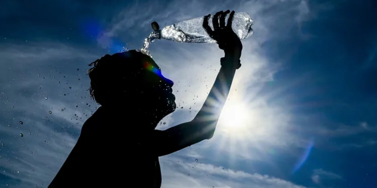 Água formou-se mais cedo do que o esperado e ajudou a criar galáxias