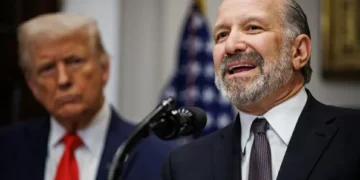 Trump deve aliviar alívio de tarifas para México e Canadá, diz secretário de Comércio