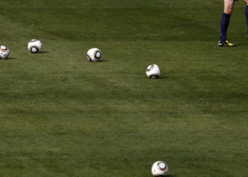 Caçadores das Taipas suspende jogador que agrediu árbitro