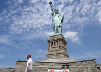 EUA rejeitam pedido de eurodeputado francês para “devolverem Estátua da Liberdade”