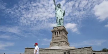 EUA rejeitam pedido de eurodeputado francês para “devolverem Estátua da Liberdade”