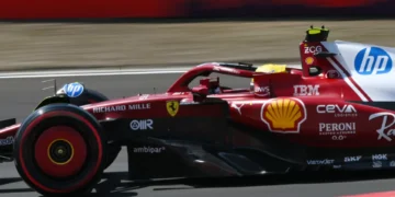 Hamilton vs. Verstappen: A comparação de qualificação como num videojogo