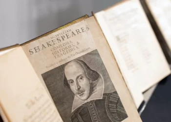 Descoberta cópia escondida de famoso soneto de Shakespeare