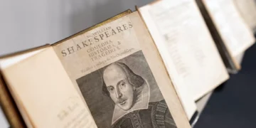 Descoberta cópia escondida de famoso soneto de Shakespeare