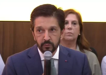 Nunes volta a defender proibição do mototáxi em SP