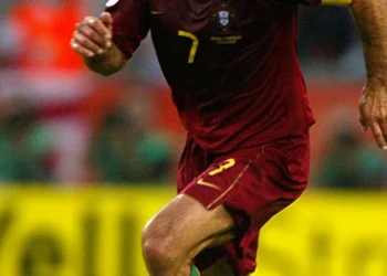 Figo e a falta de títulos por Portugal: “Poucos ganham com as seleções”