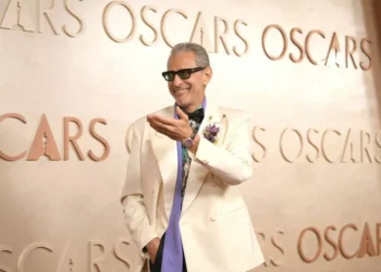 Oscar 2025: estrelas começam a chegar ao tapete vermelho