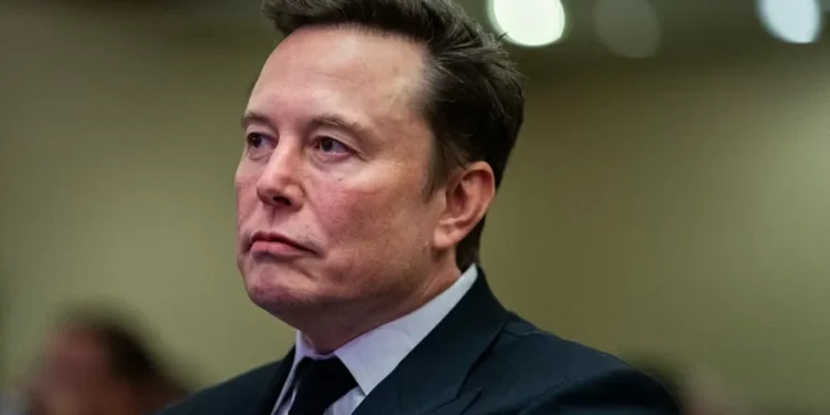 Tesla, empresa de Elon Musk, alerta Casa Branca contra tarifas retaliatórias