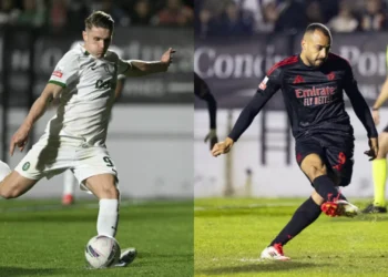 ‘Cada tiro, cada melro’. Sporting ‘descola’ do Benfica… nos penáltis