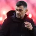 Claque do AC Milan ‘arrasa’ Sérgio Conceição: “Só nos dividiu mais”