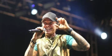 “Sou um milagre”, diz Simony sobre tratamento de câncer