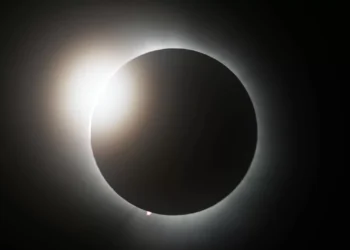 Eclipse solar vai poder ser visto no sábado