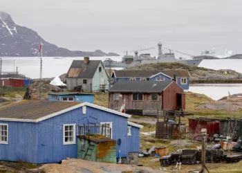 Dinamarca volta a responder a Trump. Gronelândia “não está aberta” à anexação