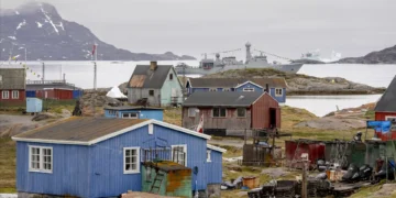 Dinamarca volta a responder a Trump. Gronelândia “não está aberta” à anexação