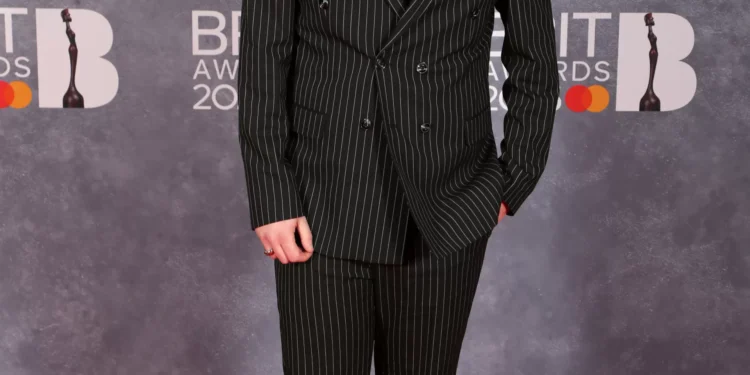 Chris Stark revela batalha ‘secreta’ contra um cancro nos testículos