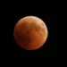 Em que dia se pode ver o eclipse lunar? Portugal vai poder ver o fenómeno? Que cuidados se deve ter?