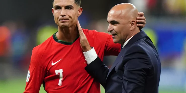 Cristiano Ronaldo não foi substituído e Roberto Martínez explicou tudo