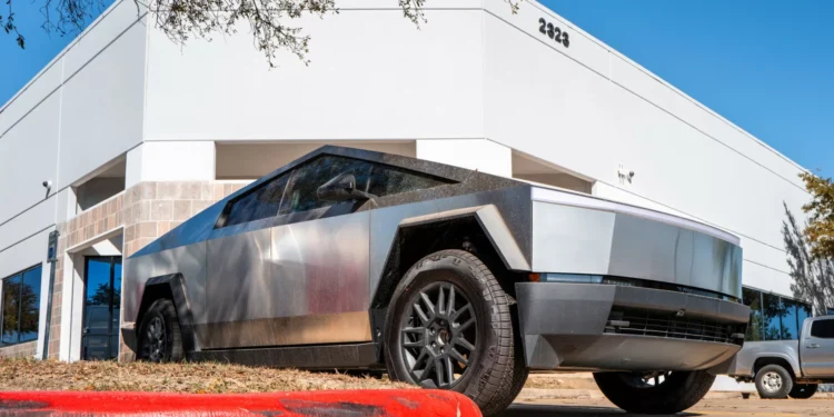 Vendas do Tesla Cybertruck caem a pique