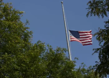 Juiz decide que desmantelamento da USAID viola Constituição dos EUA