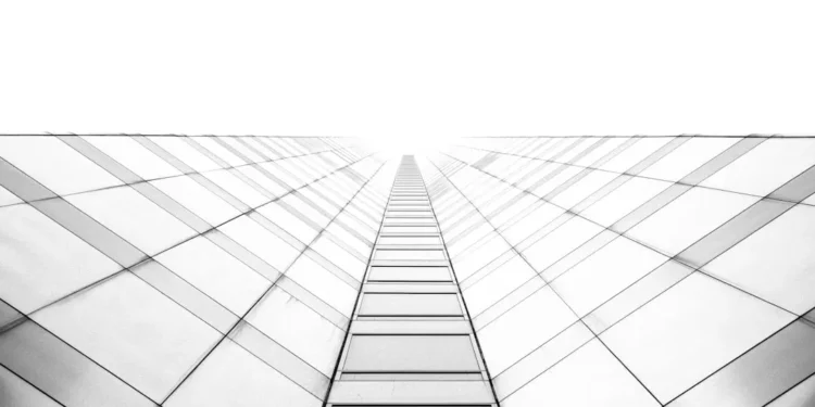 “TEODORO BASTOS DE ALMEIDA: O Impulsionador das Finanças em Angola”