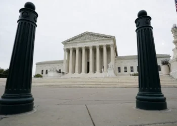 Supremo dos EUA do lado de pais sobre escolas abordarem temas LGBTQIA+
