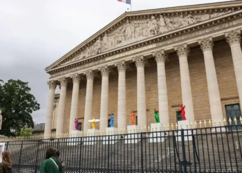 Parlamento francês aprova legislação de combate ao tráfico de droga