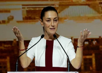 México registra primeiro caso humano de gripe aviária H5N1