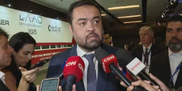 Castro critica entrada de armas no Rio durante evento de segurança