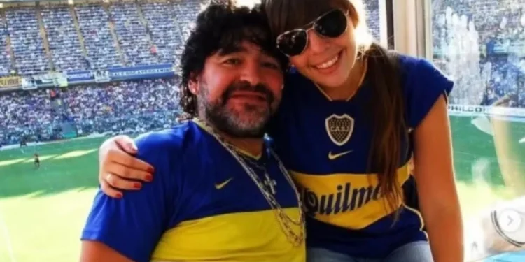 Filha mais velha viu Maradona morrer em casa nojenta e com cheiro a urina