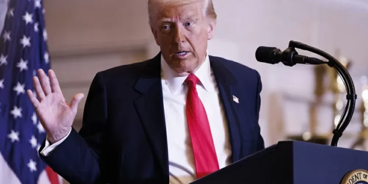 Governo Trump sanciona autoridades de Pequim e Hong Kong por abusos no território autônomo