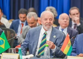 Lula se reúne com outros presidentes da América Latina em Honduras em meio à guerra comercial de Trump