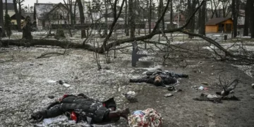 Ucrânia afirma ter recebido corpos de 909 soldados mortos em combate contra a Rússia