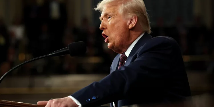 Casa Branca confirma que Trump vai impor tarifas esta quarta-feira