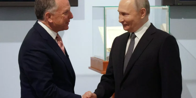 Adesão de enviado de Trump a demandas russas preocupa republicanos