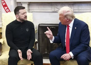 Trump diz que falas ‘inflamatórias’ de Zelensky sobre a Crimeia dificultam trégua e ‘só prolongarão o campo da morte’