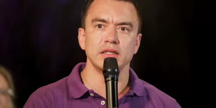 Presidente da Colômbia pede que Daniel Noboa ‘entregue as atas’ de sua reeleição no Equador