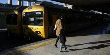 A partir de hoje, circulação entre Cais e Algés é interrompida à noite