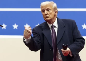 Trump apoia horário de verão permanente e critica mudanças de relógio