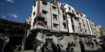 Cinco crianças entre 10 mortos em ataque aéreo israelita em Gaza