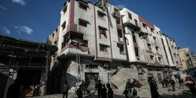 Cinco crianças entre 10 mortos em ataque aéreo israelita em Gaza