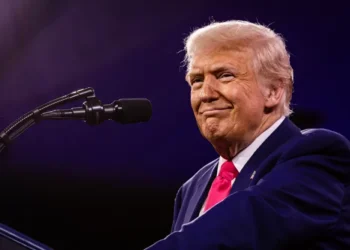 Trump manda ultimato para os Houthis: ‘Se não pararem de atirar, dor real está por vir’