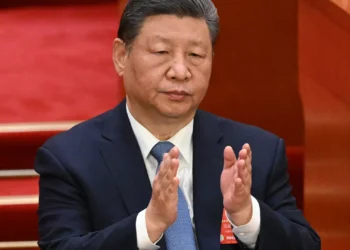 Xi demite n.º 2 do exército. Corrupção será motivo de saída de general