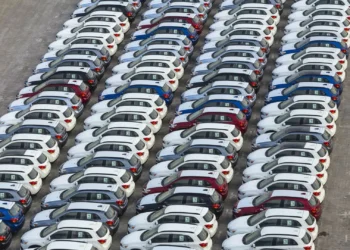 Tarifas: Indústria automóvel pede a Bruxelas solução construtiva