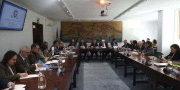 Governo ouve hoje parceiros sociais sobre acordo de rendimentos